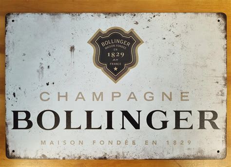 Champagne BOLLINGER Commemorative Tin 